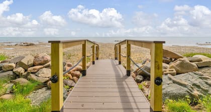 Knot a Care - Lakefront Living with Great Views!
