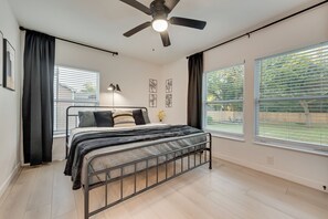 3 bedrooms, iron/ironing board, free WiFi, bed sheets