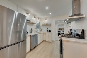 Microwave, oven, stovetop, dishwasher