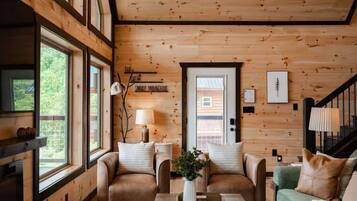 Een televisie, een open haard en videogames