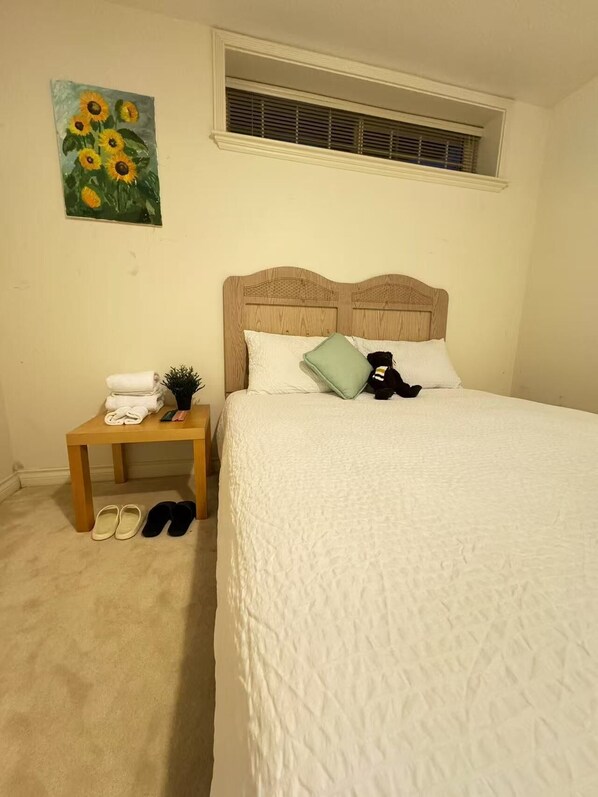 Room - Sunward Coast Westside Homestay (Vancouver)