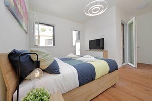 1 camera, ferro/asse da stiro, Wi-Fi, lenzuola