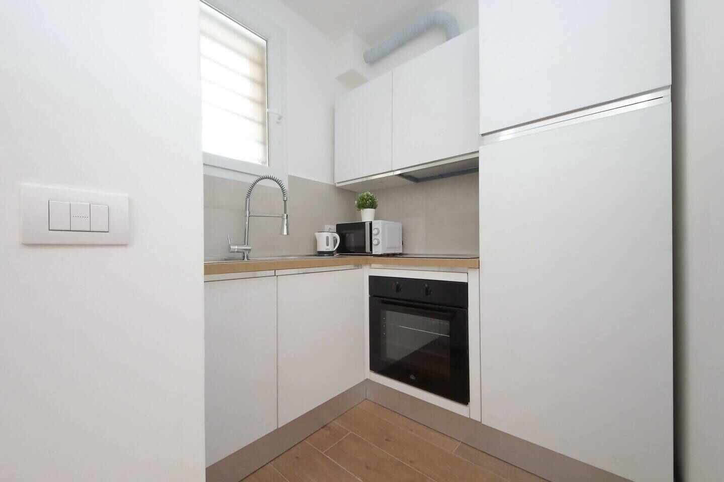 Réfrigérateur, micro-ondes, four, lave-vaisselle