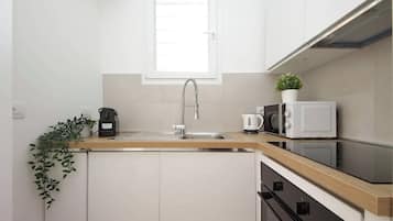 Frigorifero, microonde, forno, lavastoviglie