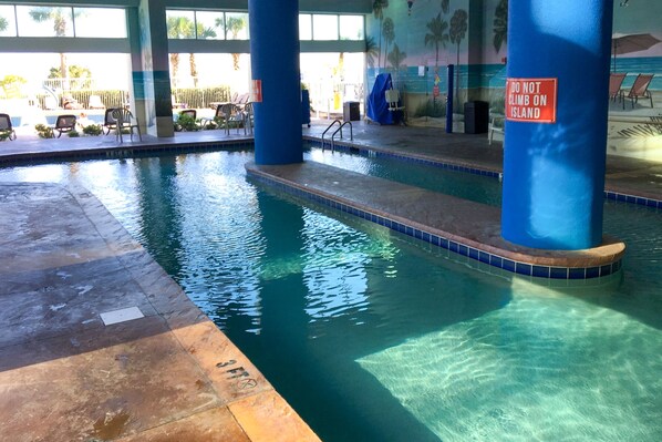 Inomhuspool och uppvärmd pool
