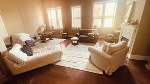 Living area - Apologies… NOT READY FOR BOOKING…. WORKING OUT A TECHNICAL iSSUE (Port Townsend)