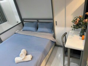 Premium bedding, minibar, individually furnished, desk