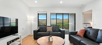 Modern & Accessible | Old Beach