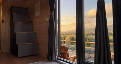 Monteleone 1 by Tiny Away