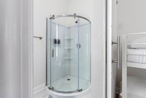 Shower, towels