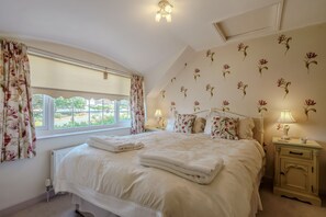 3 Schlafzimmer, Bügeleisen/Bügelbrett, Reisekinderbett, kostenloses WLAN