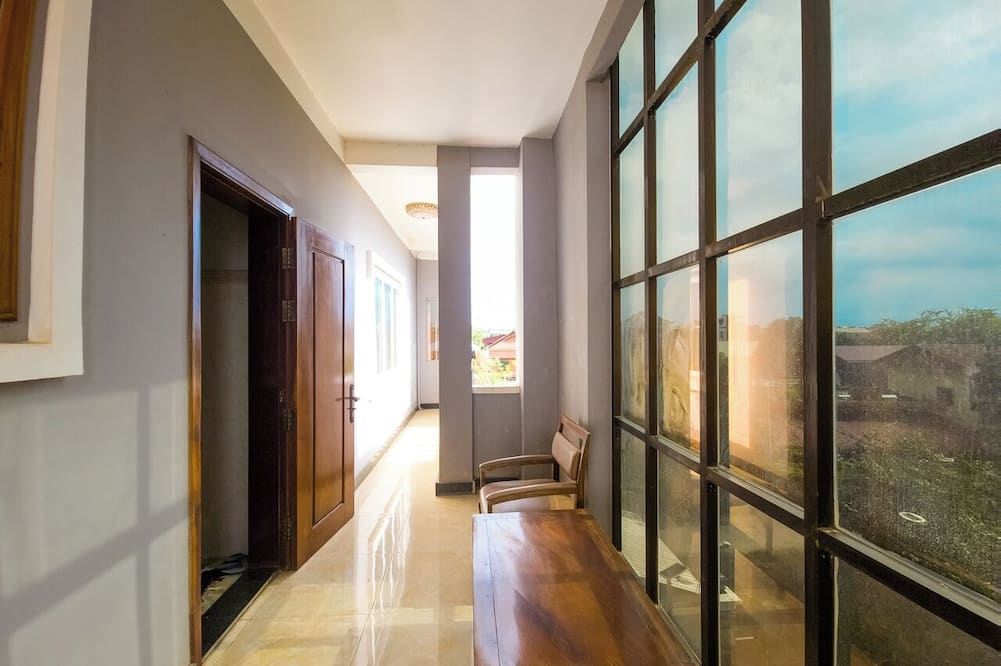 Sat Chamroeun Residence