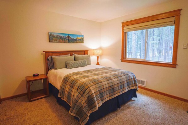 2 bedrooms, WiFi, bed sheets