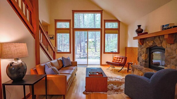 Fireplace, DVD player, offices - Forest Meadow Cabin (Winthrop)