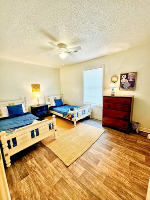 3 bedrooms, iron/ironing board, free WiFi, bed sheets