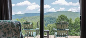 Epic View Cabin & Hiking!