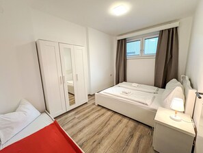 2 bedrooms, Internet
