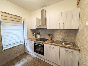 Fridge, microwave, oven, dishwasher