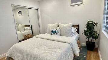 4 habitaciones, escritorio, tabla de planchar con plancha y wifi gratis