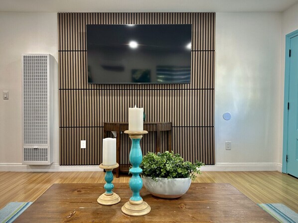 Interior - Coastal Calm Casita is an oases with tranquility (Long Beach)