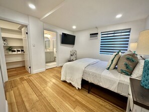 4 habitaciones, escritorio, tabla de planchar con plancha y wifi gratis 