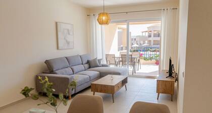 Phaedrus Living: Seaside Thalassa Cretan 102