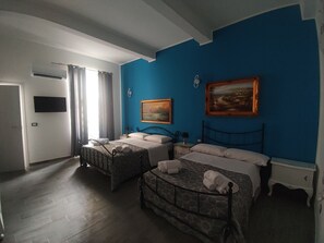 1 bedroom, iron/ironing board, WiFi, bed sheets - LA DIMORA DI ELMA (Palermo)