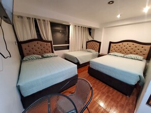 家庭公寓, 多張床, 露台, 河景 | 高級寢具、羽絨被、特厚豪華床墊、迷你吧