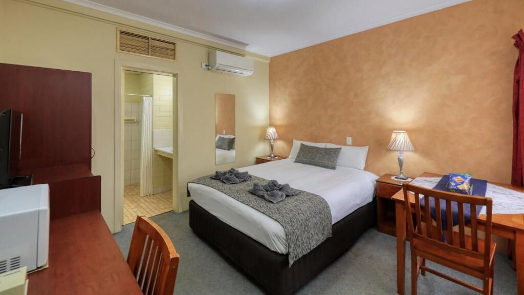 Superior Double Room | Laptop workspace, blackout drapes, iron/ironing board, free WiFi