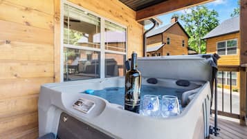 Baignoire à remous extérieure