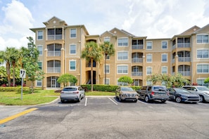Exterior - 4 Mi to Disney: Family-Friendly Resort Getaway! (Kissimmee)