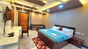 Luxury Room | Desk, free WiFi - Prasanti convention (Karanjia)