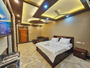 Una scrivania, Wi-Fi gratuito