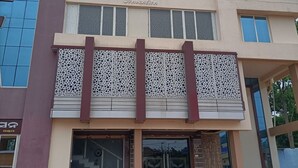 숙박 시설 정면