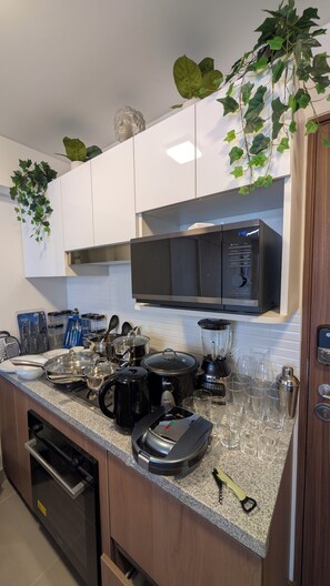 Microwave, oven, stovetop, dishwasher