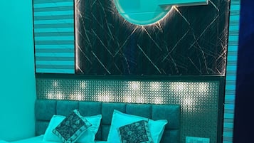 Luxury Room | Free WiFi