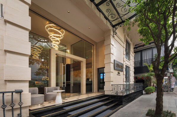 Front of property - Léman Old Quarter Hotel (Ha Noi)