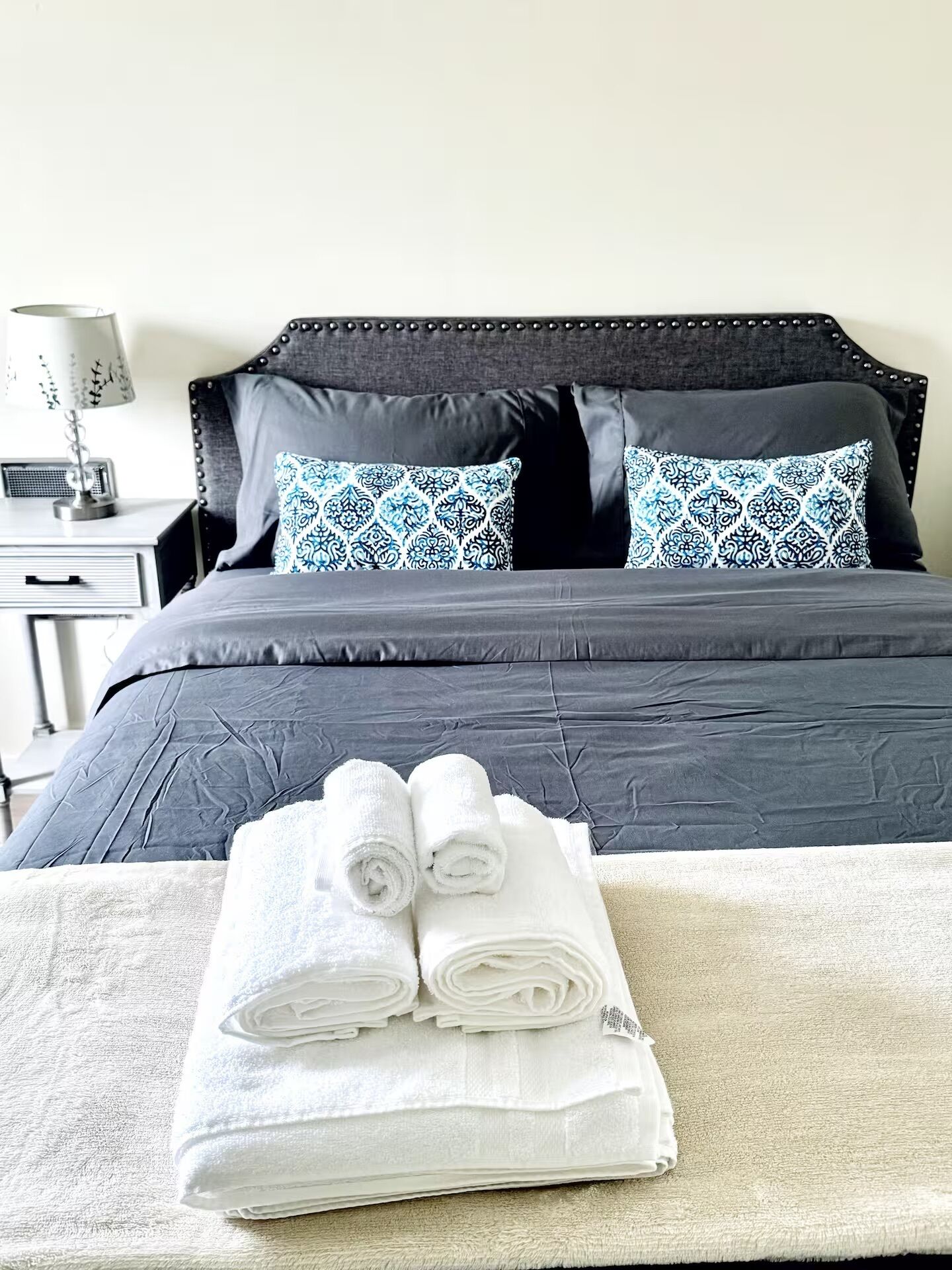 2 bedrooms, desk, iron/ironing board, free WiFi