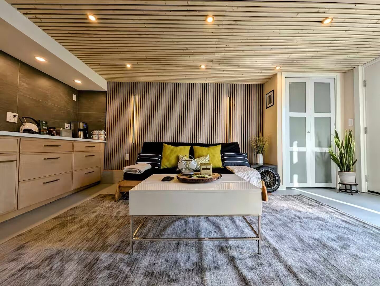 Smart TV, books, computer monitors, printers