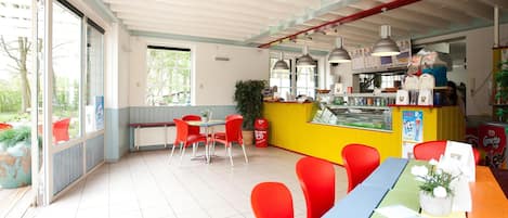 ชาเลท์ | ร้านอาหาร