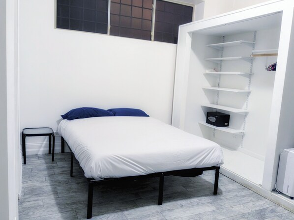 2 habitaciones, escritorio, wifi gratis y ropa de cama 