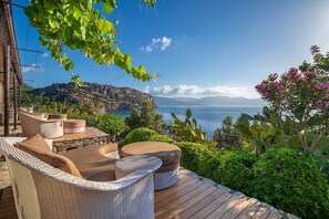 Exclusive Double Room | Terrace/patio