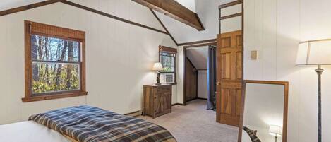 4 Schlafzimmer, BĂŒgeleisen/BĂŒgelbrett, Reisekinderbett, WLAN