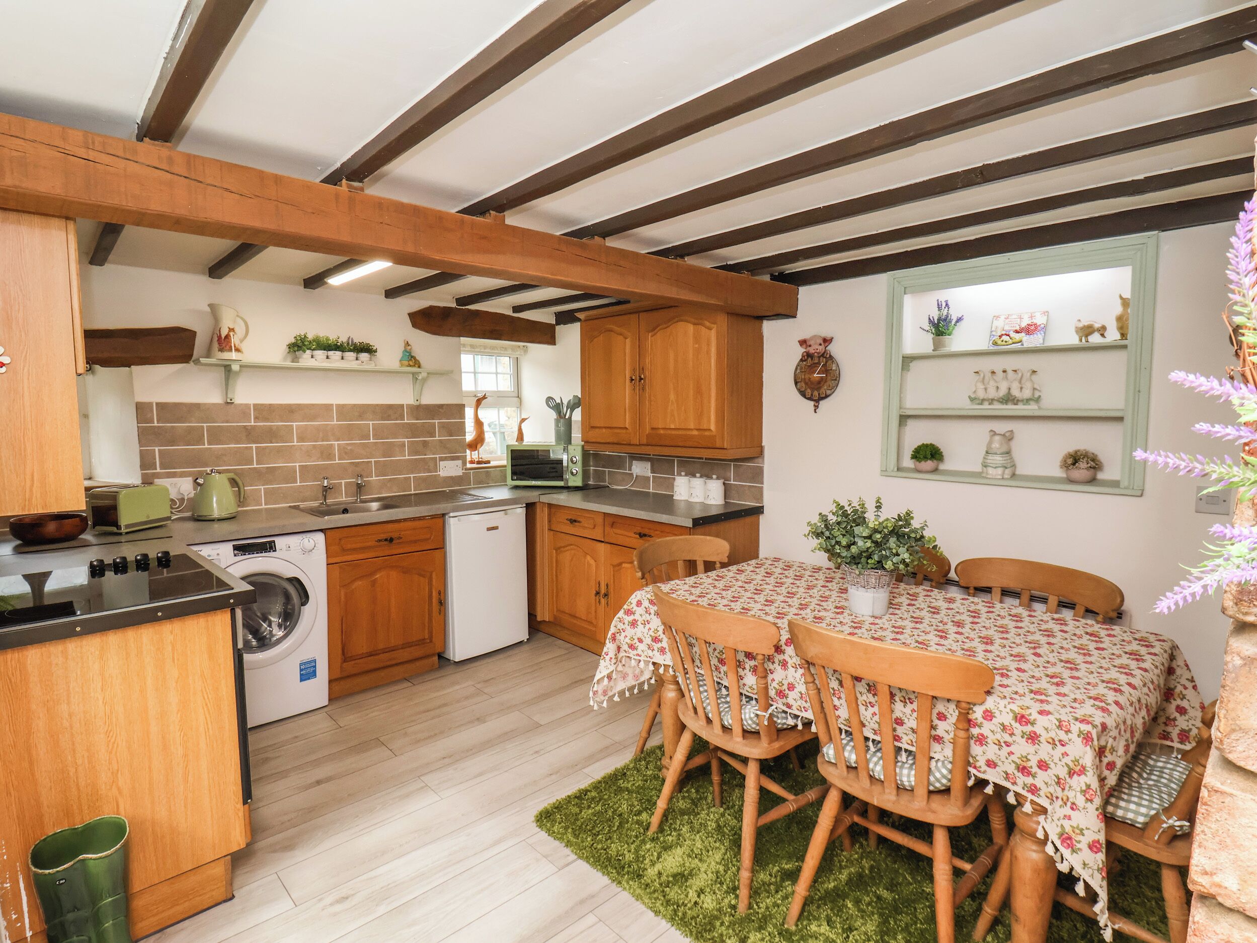 Cookware/dishes/utensils