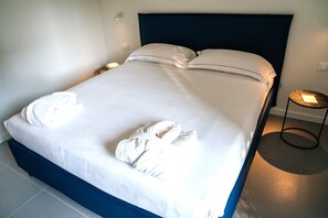 Bureau, Wi-Fi gratuit, draps fournis