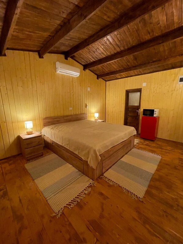 2 soverom, internettilgang og sengetøy