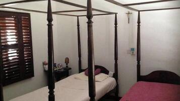 3 quartos, ferros/tábuas de passar roupa, Wi-Fi, roupa de cama