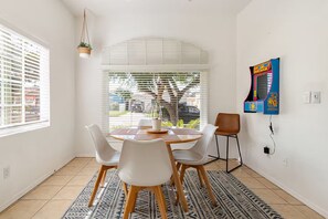 Dining - FIFA Ready! Fun Arcade, AC near SoFi + Parking (South Gate)