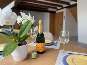 Dining - Vineyard View Attic Suite (Ruppertsberg)