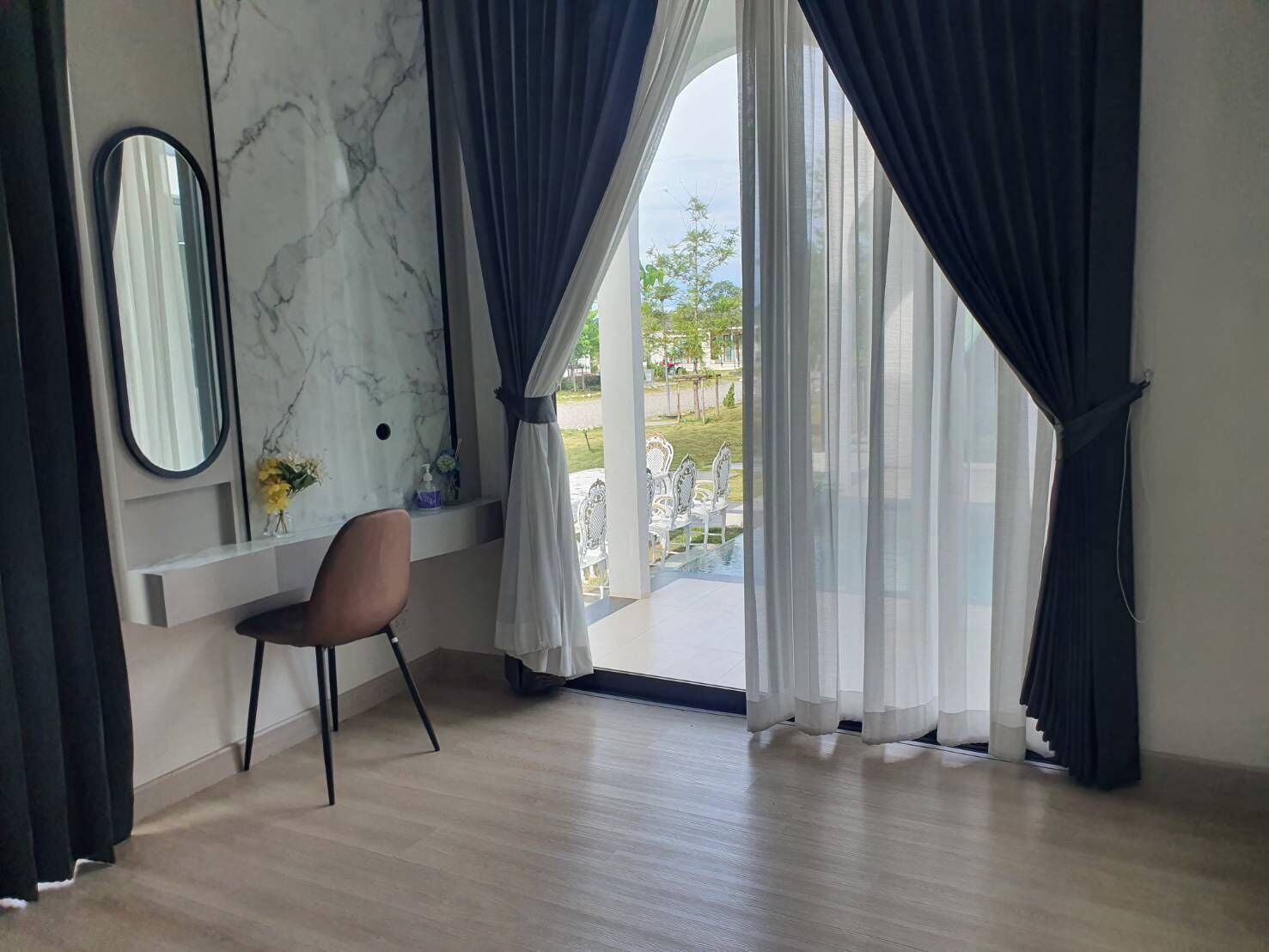 Pool Villa - Whitehouse | Truy cập Internet không dây miễn phí, bộ trải giường 